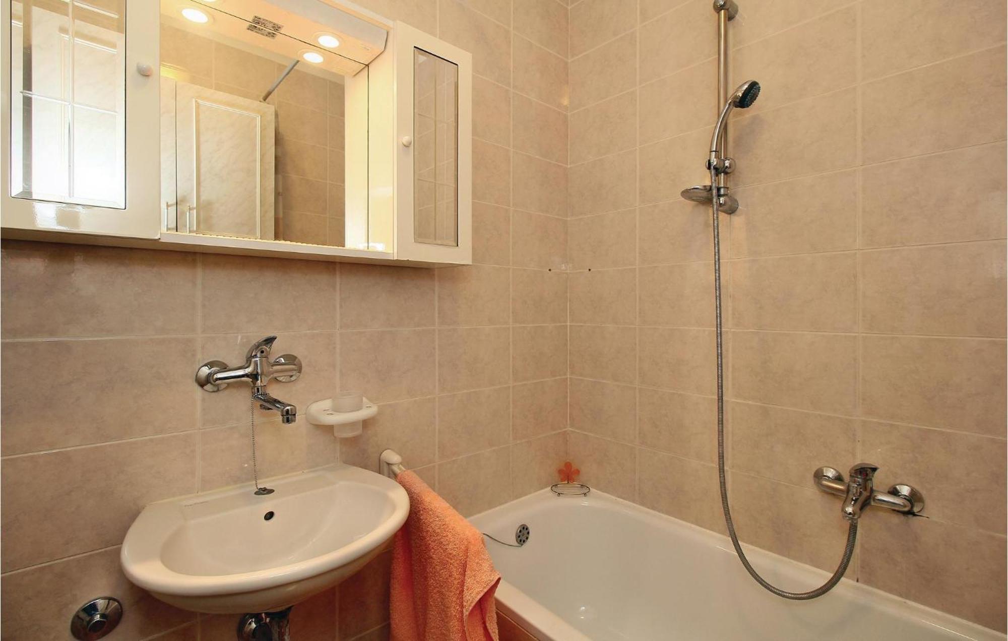 Lovely Apartment In Umag With Kitchen Exterior photo